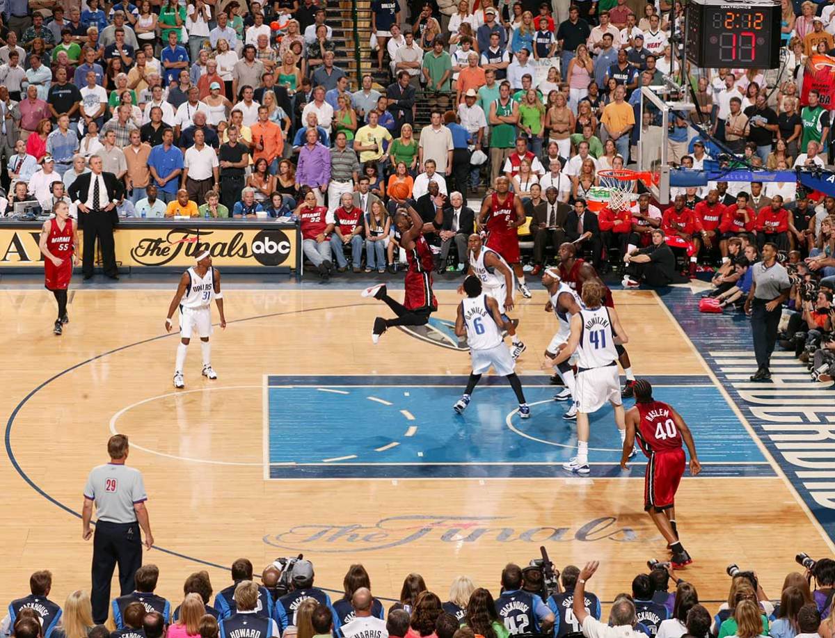 2006-0620-NBA-Finals-Dwyane-Wade-015700482.jpg